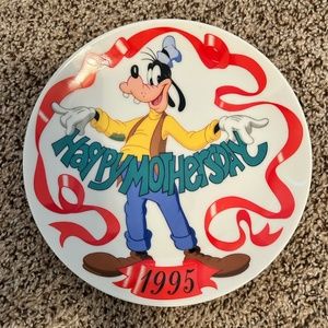 Vintage Disney Grolier Collectibles "Happy Mother's Day" Plate